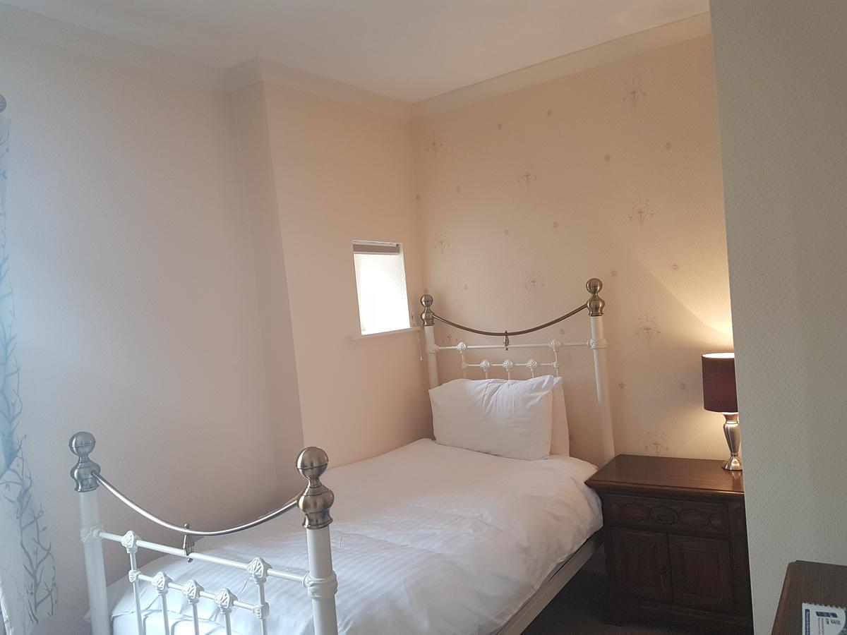 Plough Hotel Kirk Yetholm Dış mekan fotoğraf