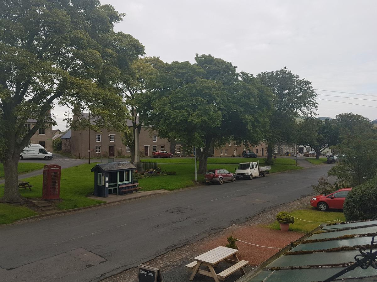 Plough Hotel Kirk Yetholm Dış mekan fotoğraf
