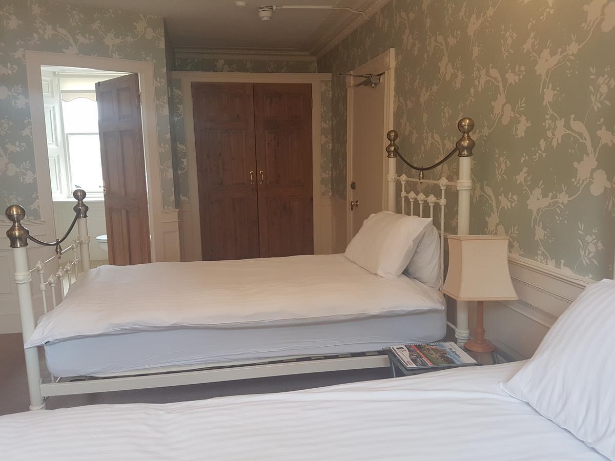 Plough Hotel Kirk Yetholm Dış mekan fotoğraf