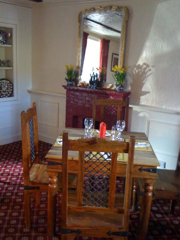 Plough Hotel Kirk Yetholm Dış mekan fotoğraf